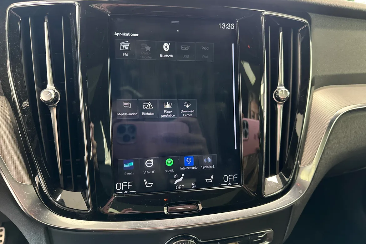 picture of a car