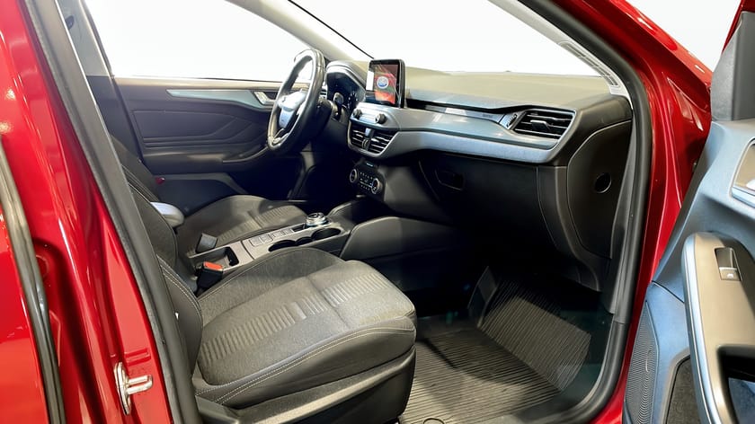Bild 3 av Ford Focus Active Kombi 1.0T ECOBOOST 125H | Dragkrok | Backkamera |
