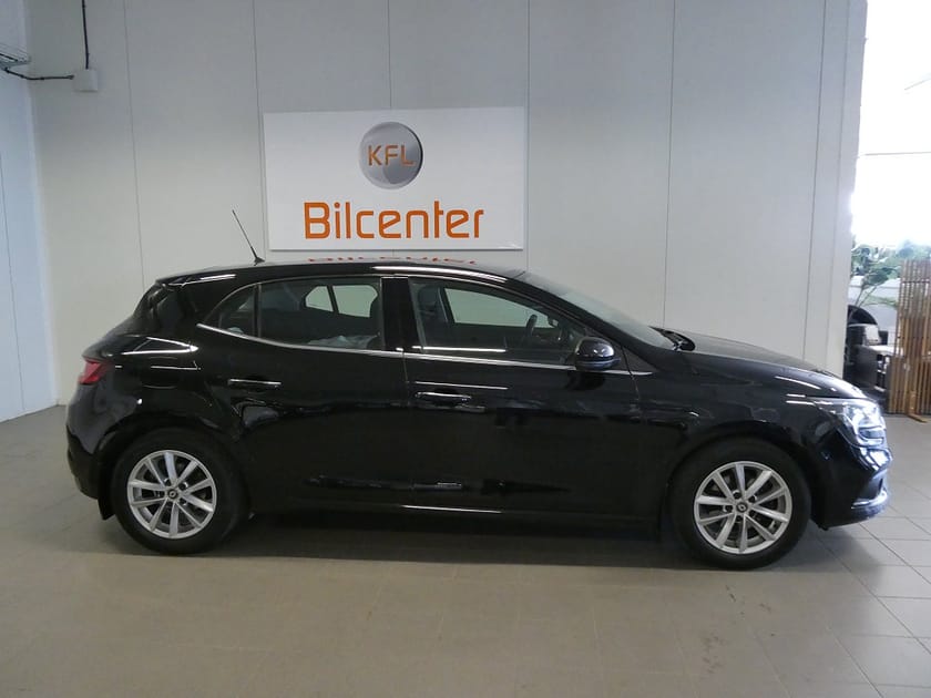 Bild 2 av Renault Mégane 1.3 TCe Aut-M-Värmare-Navi-Carplay-PDC-SoV