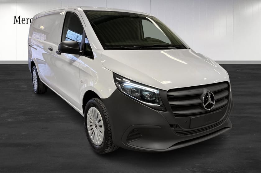 Bild 1 av Mercedes-Benz Vito 116 CDI 4x4 3.0t SKÅP LÅNG PRO