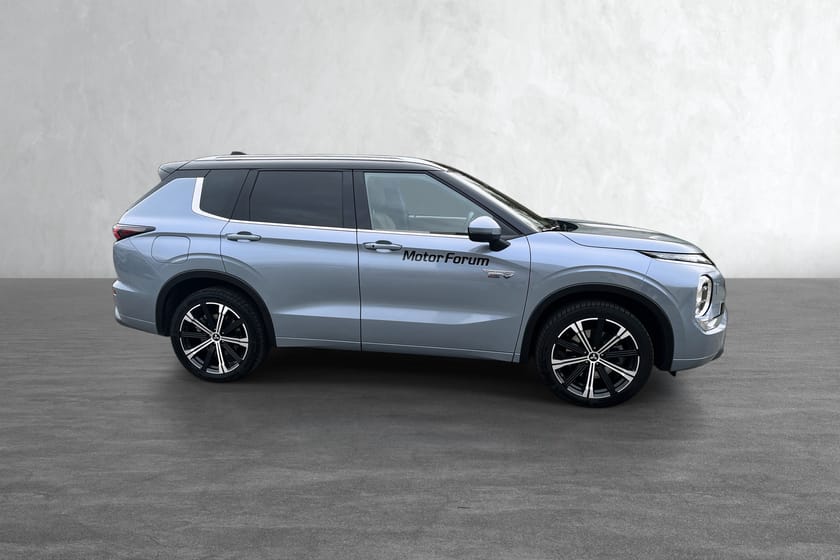 Bilde 4 av Mitsubishi Outlander PHEV NY PRIS/ INSTYLE+/ KROK/ 8 ÅR NYBILGARANTI