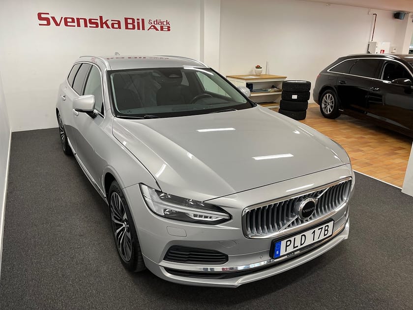 Bild 5 av Volvo V90 LADDHYBRID T6 AWD AUT CoreEdition Drag 2,99% ränta