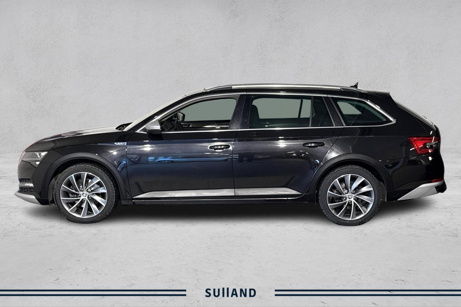 Thumnail bilde 1 av Škoda Superb Scout