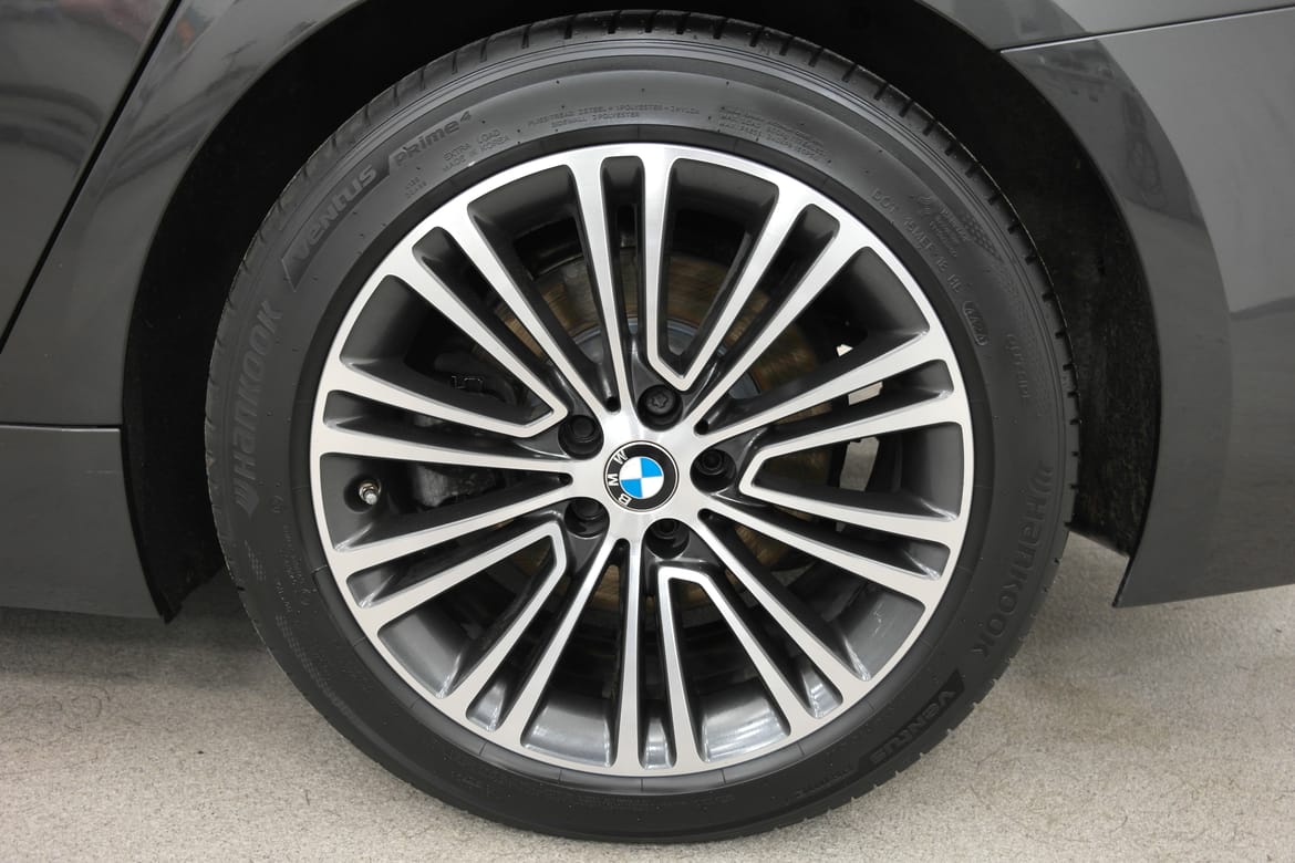 BMW 5-serie 2020 - miniatyr 21