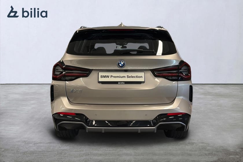 Bild 5 av BMW iX3 M-sport Charged Plus | Panorama | Drag | H&K | Head-up