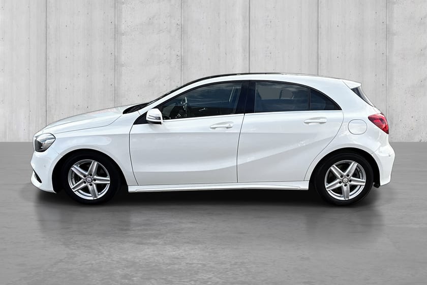 Bilde 2 av Mercedes-Benz A 200 d 4MATIC 200d 2xAMG/SKINN/PANO/R.KAM/KEYLESS/LED++