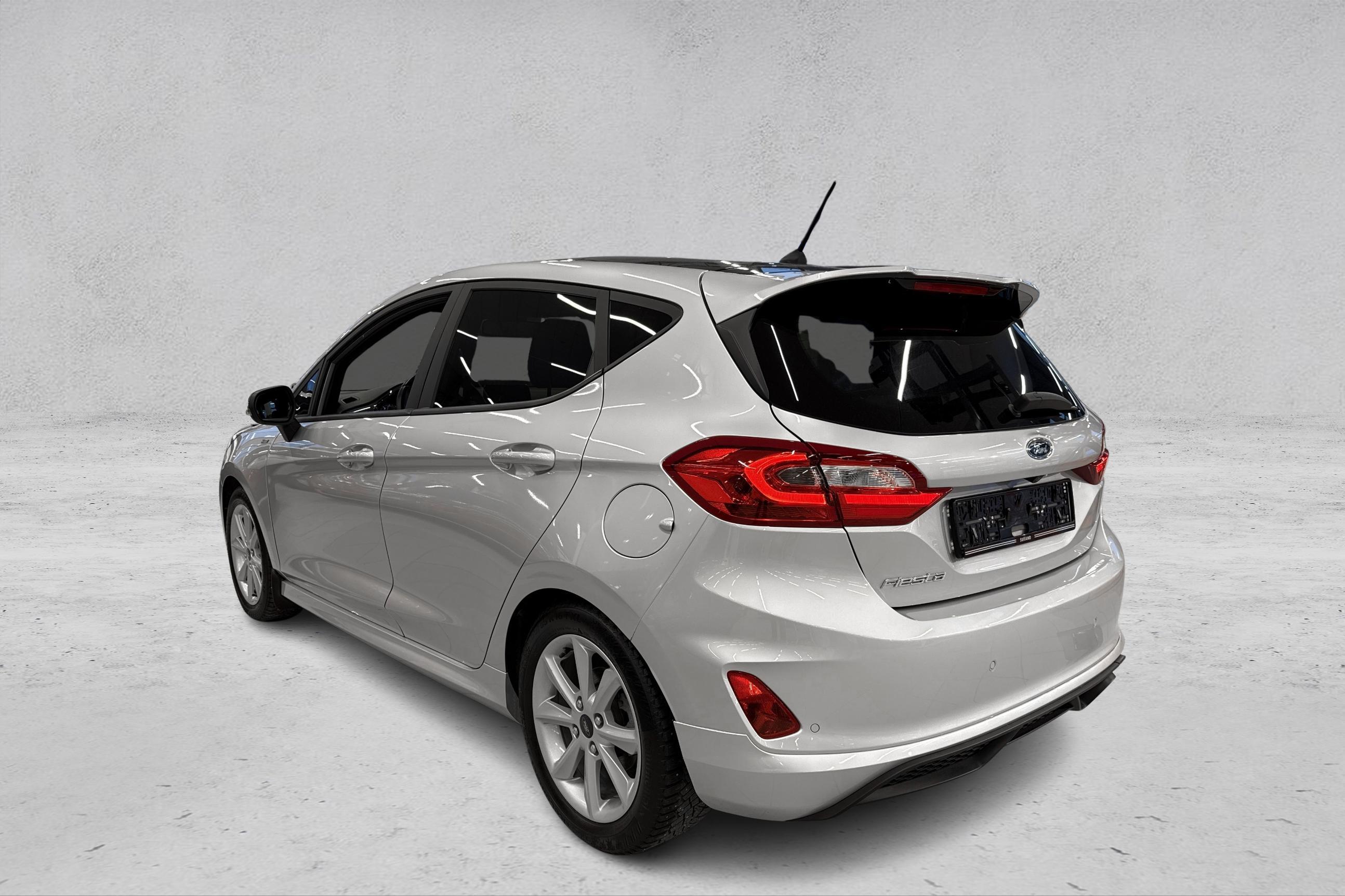 Thumnail bilde 2 av Ford Fiesta 5-dørs