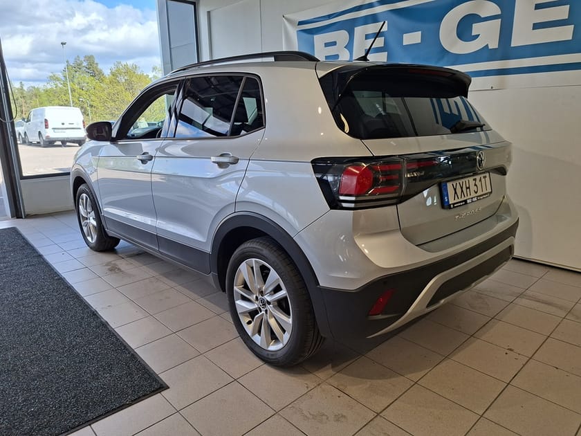 Bild 3 av Volkswagen T-Cross LIFE 1.0 TSI 95HK Backkamera