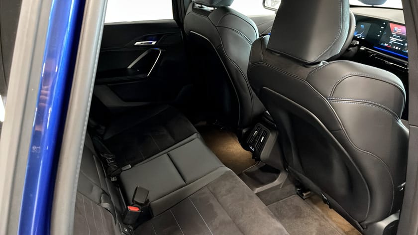 Bild 5 av BMW iX1 eDrive20 M Sport Active Edt Driving Assist+ Drag Rattvärme