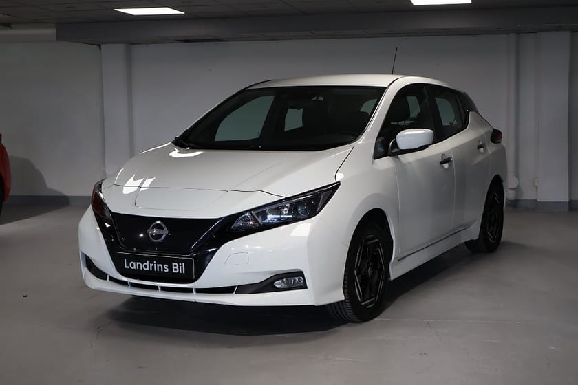 Bild 1 av Nissan Leaf Acenta 39kWh / V-hjul / PL=2.995:-