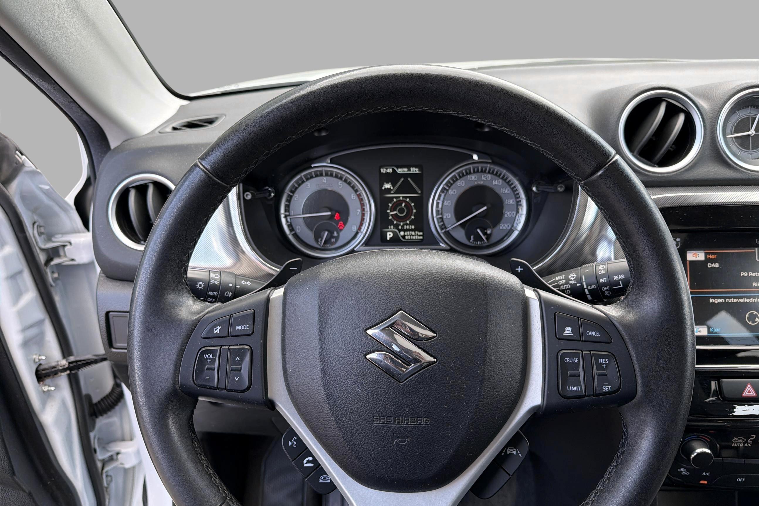 Thumnail bilde 3 av Suzuki Vitara