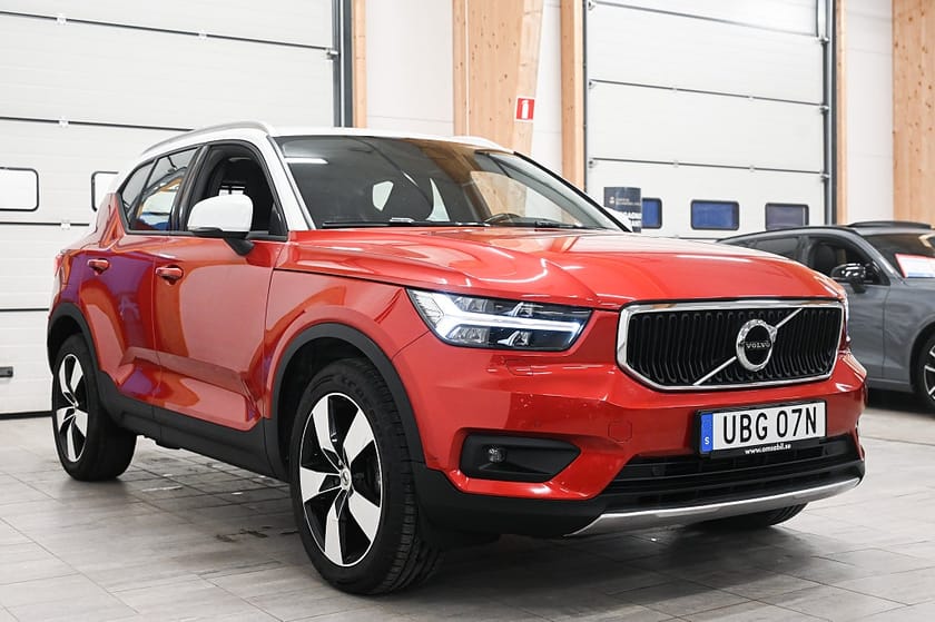 Bild 3 av Volvo XC40 D3 Momentum Advanced Värmare Drag 150hk