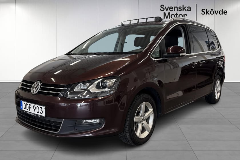 Bild 1 av Volkswagen Sharan 7-seater 7-sits Automatlåda Glastak Dieselvärmare Dragkrok Familjebil