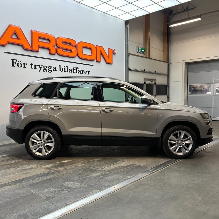 Bild 3 av Škoda Karoq Skoda 2.0 TDI Ambition P-sensorer Farthållare Euro 6