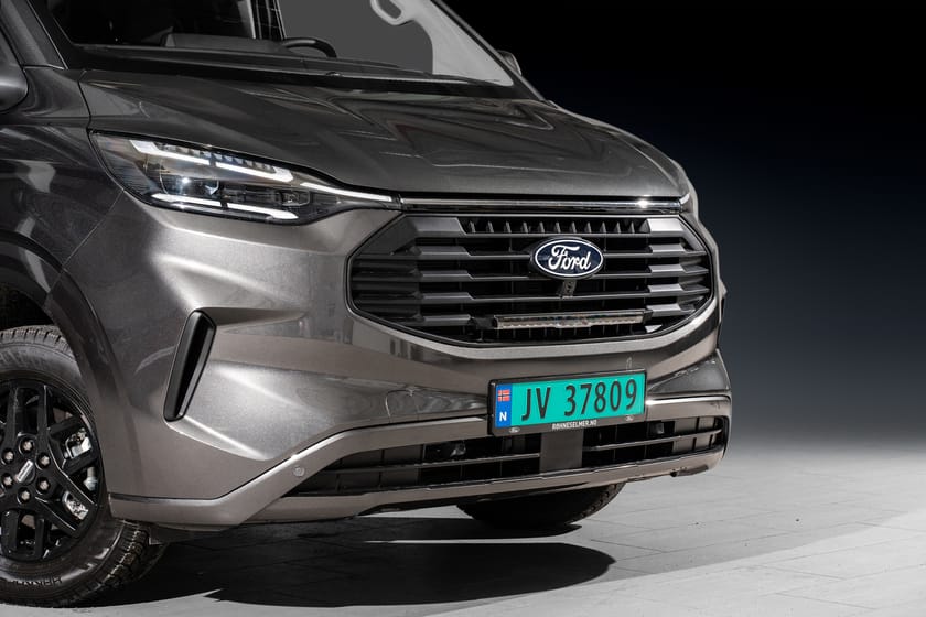 Bilde 2 av Ford Transit Custom 320 170hk 4x4 Lang Webasto Lazer MatrixLED Komfortvegg+++