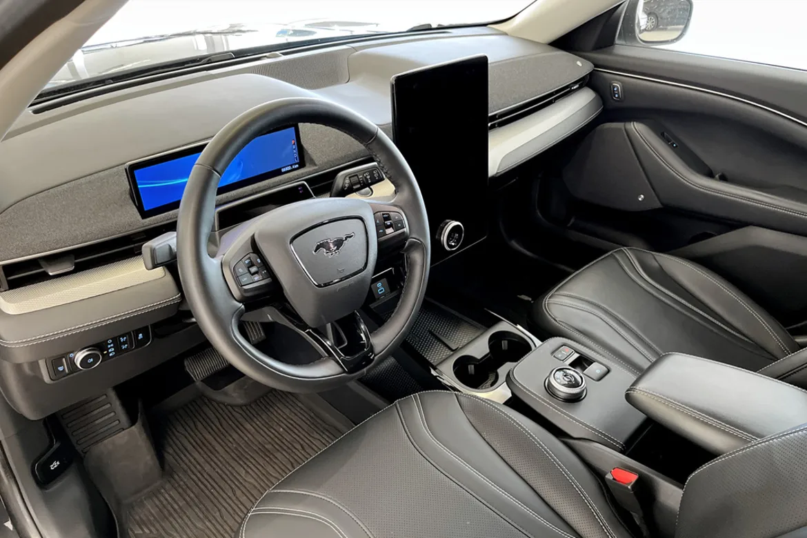 Ford Mustang Mach-E Standard Range