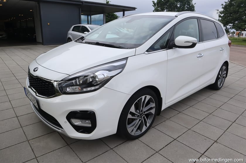 Bild 2 av Kia Carens 1.7 CRDi FWD 141hk Aut 7 sits 1 brukare Drag Navi Backkamera