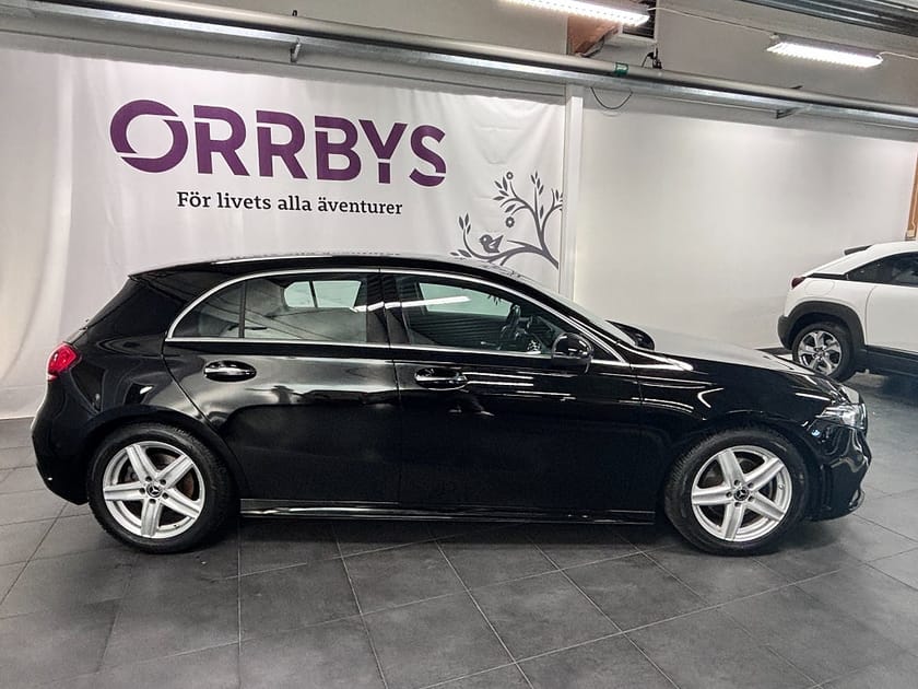 Bild 3 av Mercedes-Benz A 200 7G-DCT AMG Sport, Base 163Hk Aut Gps Widescreen V-Hjul