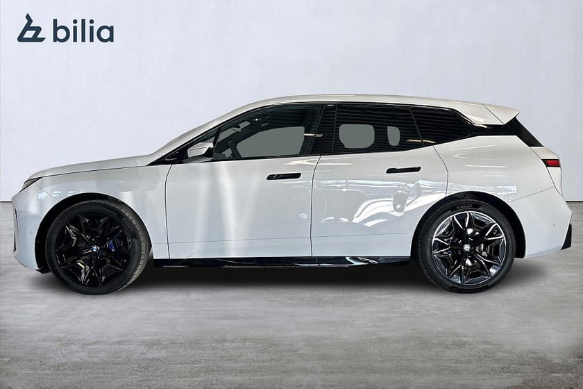 Bild 4 av BMW iX xDrive60 M Sport/luftfjädring/M Sport/22"/H&K/Drag