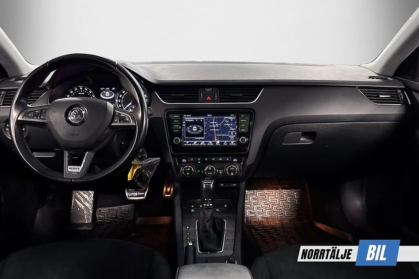 Bild 3 av Škoda Octavia Scout Skoda 2.0 184 HK 4x4 DRAG NAVI P-VÄRM NY KAMREM NYSERV