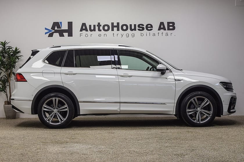 Bild 3 av Volkswagen Tiguan Allspace 7-sätes 2.0 TDI 4M 7-sits R Line Värmare Drag Cockpit