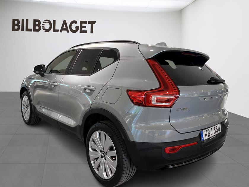 Bild 3 av Volvo EX40 Single Motor Extended Range R Core SE(NAVI/360 KAMERA)