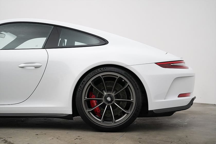 Bild 3 av Porsche 911 GT3 991.2 / 500hk / Skalstolar / PDLS+