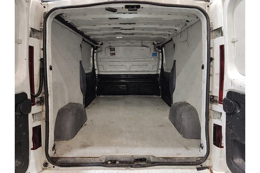 Bild 4 av Renault Trafic Skåpbil 3.0t 2.0 Aut Drag Kamera PDC 3-sits