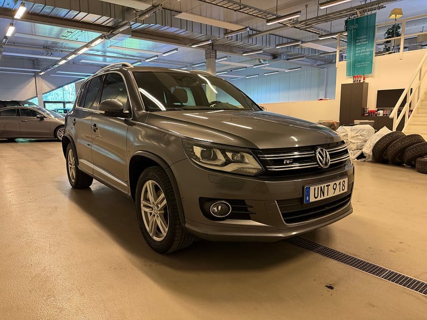 Bild 2 av Volkswagen Tiguan TDI 177 4M R-Line Aut / Nav / Webasto / Drag