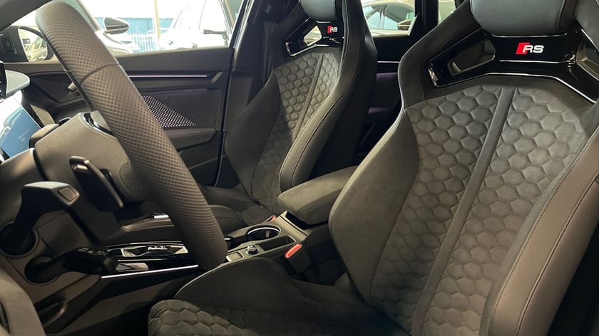 Bild 4 av Audi RS3 Sportback 400hk q/RS-Skalsäten/RS-sportavg.