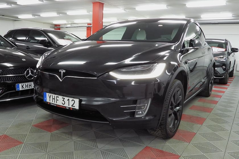 Bild 1 av Tesla Model X 90D Tesla 423hk 2017 Lyx Skåpbil Nybesiktigad