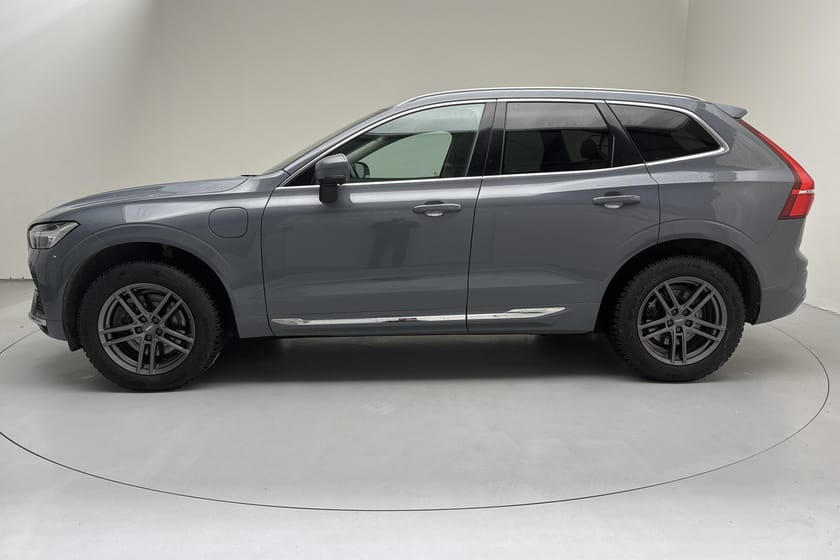 Bild 2 av Volvo XC60 T6 AWD Recharge (350hk) Core Bright