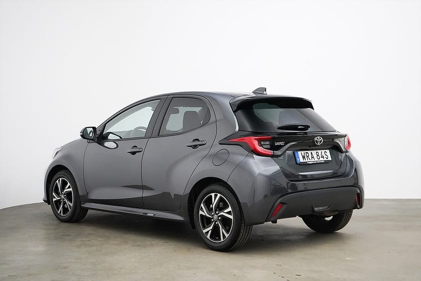 Bild 4 av Toyota Yaris Hybrid 115 CVT / 115hk / CarPlay / Backkamera