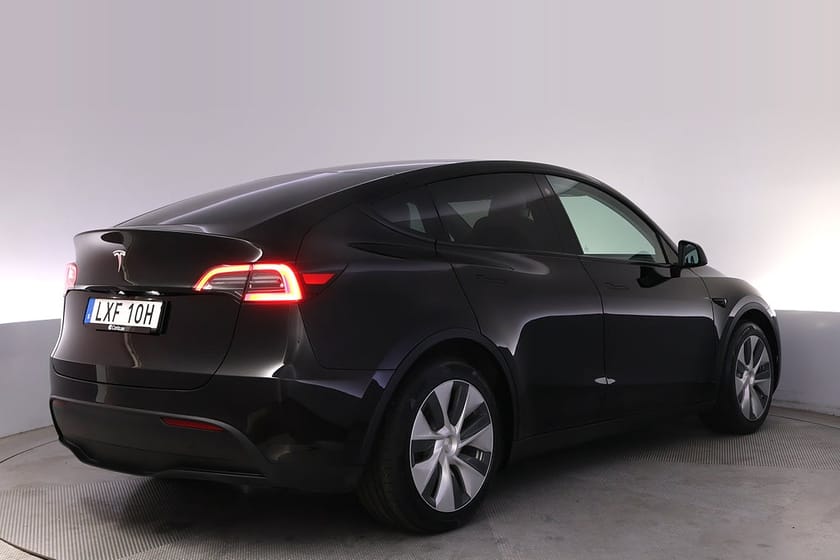 Bild 5 av Tesla Model Y Standard Range RWD Autopilot Panorama