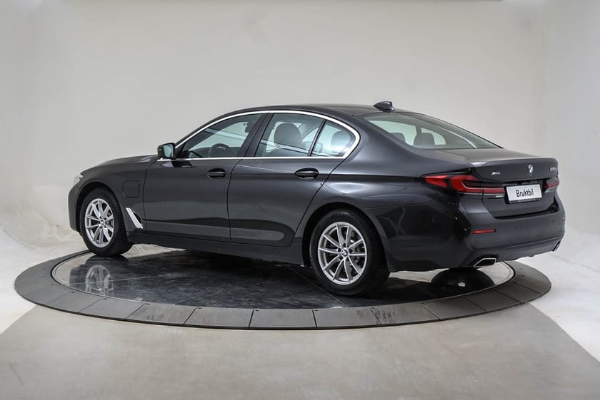 Bilde 3 av BMW 530e xDrive Sedan 