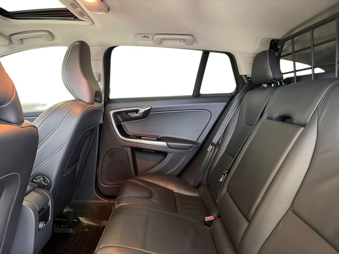 Volvo V60 2015 - miniatyr 10