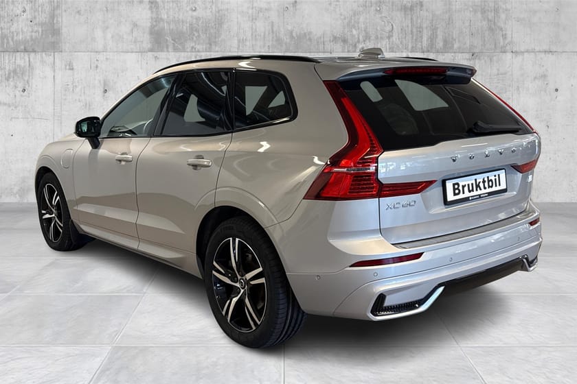 Bilde 3 av Volvo XC60 T6II R-Design/78 km wltp/Luft/Krok/Pano/360/HeadUp/H&K