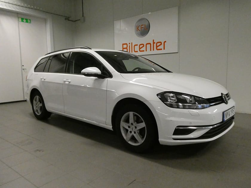 Bild 4 av Volkswagen Golf Sportscombi 1.0 TSI *KFL 10år 2,99%* Aut-CarPlay-M&K Värmare-CarPlay-SoV