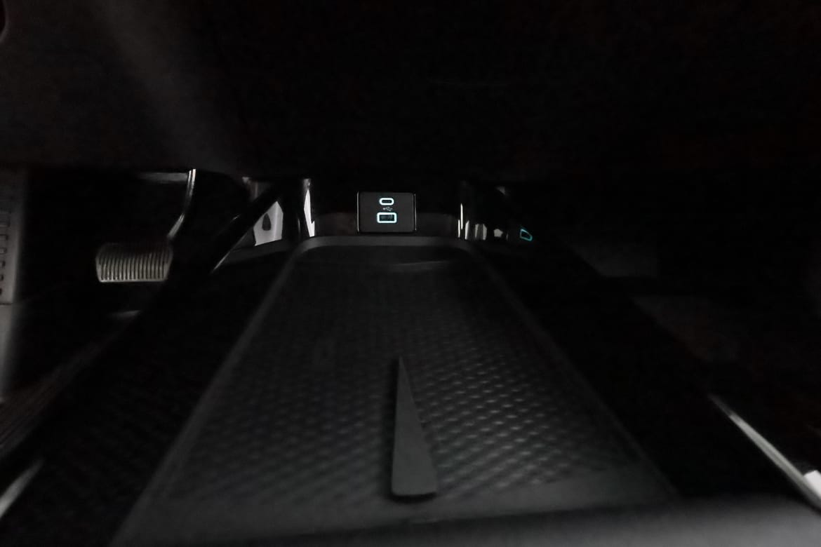 Ford Mustang Mach-E 2022 - miniatyr 17