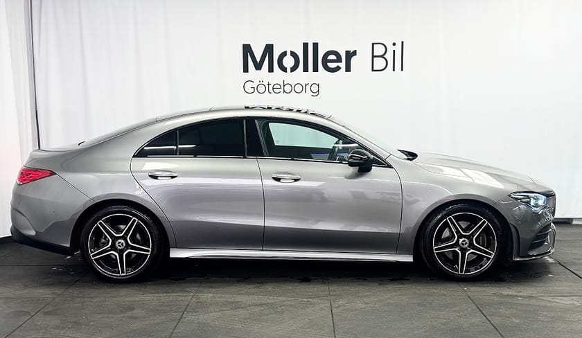 Bild 2 av Mercedes-Benz CLA 200 4MATIC Coupé AMG Night package/ Pano/ Navi