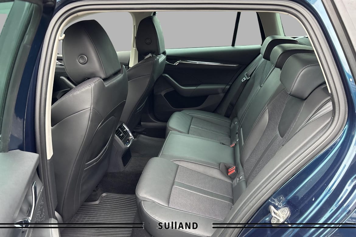 Škoda Octavia Combi 2.0 TDI SCR 4x4 DSG Sequential, 150hp, 2023