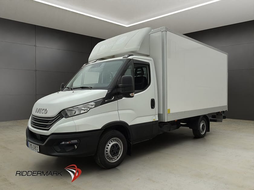 Bild 3 av Iveco Daily 35-140 Chassi Cab 2.3 BAKGAVELLYFT Sidodörr Värmare 3-Sits Moms