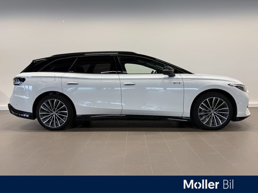 Bilde 2 av Volkswagen ID.7 GTX Tourer Stasjonsvogn 4Motion 86kWh Exclusive
