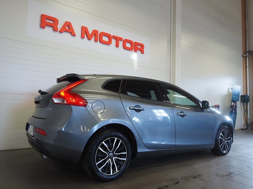 Bild 5 av Volvo V40 D3 115hk Business Advanced Momentum | B-Kamera | VOC |