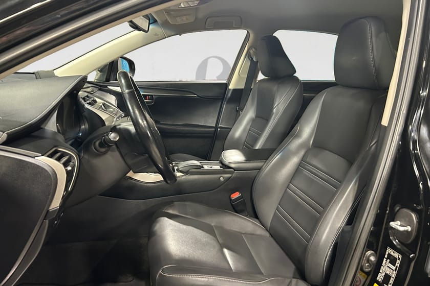 Bild 3 av Lexus NX 300h AWD 2.5 197HK AUT BUSINESS LINE DRAG NAVI 580KR/ÅR