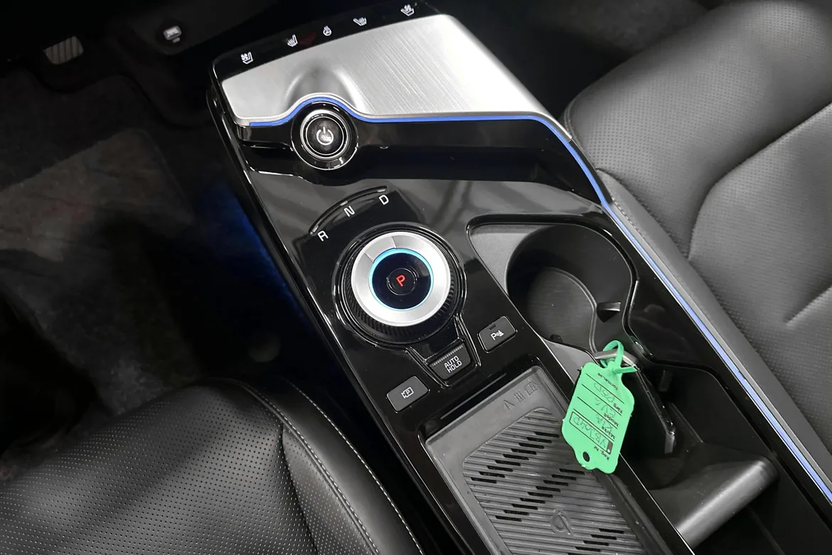picture of a car
