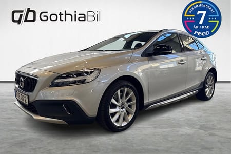Volvo V40 Cross Country D3 Geartronic Momentum Navi Värmare Kamera Farthållare