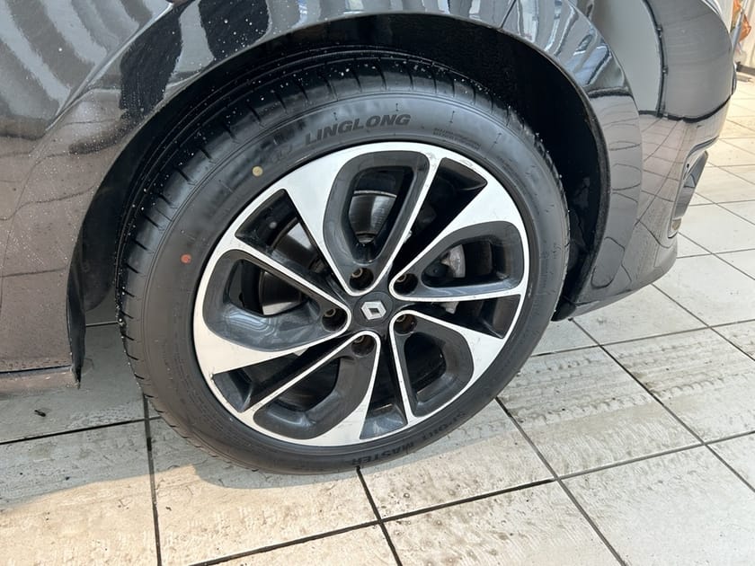 Bild 3 av Renault Mégane Grandtour 1.5 dCi 110hk Bose Aut