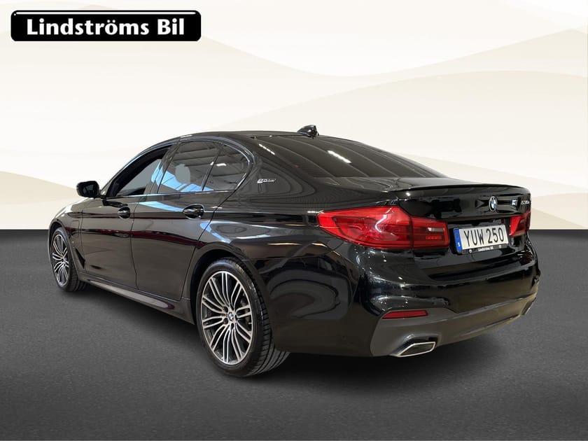 Bild 4 av BMW 530e iPerformance Sedan M sport Taklucka Hifi Navi V-Hjul
