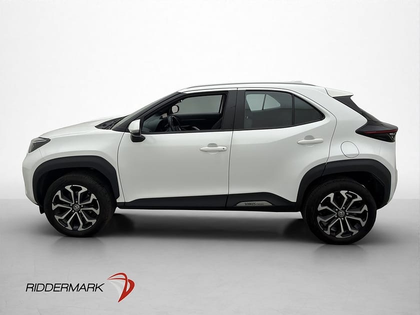 Bild 4 av Toyota Yaris Cross Hybrid AWD-i AWD Active Plus Kamera Bluetooth